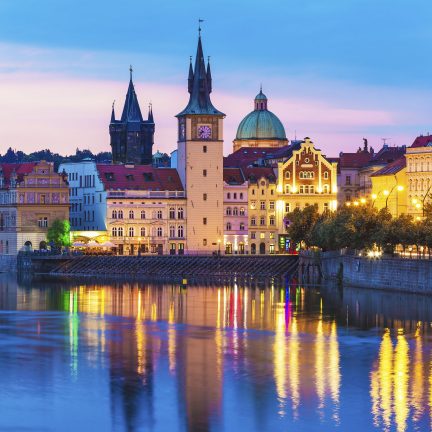 Oude deel van praag in de avond