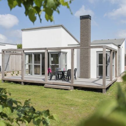 Villa van Strandpark Duynhille in Ouddorp, Zuid-Holland
