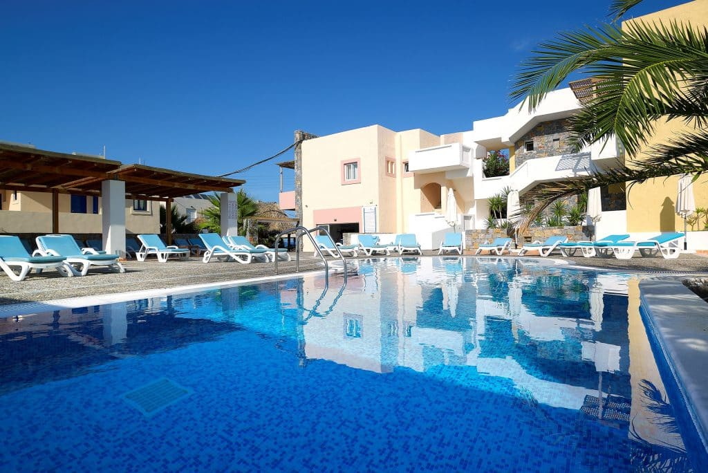 Zwembad van Sissi Bay Hotel in Sissi, Kreta