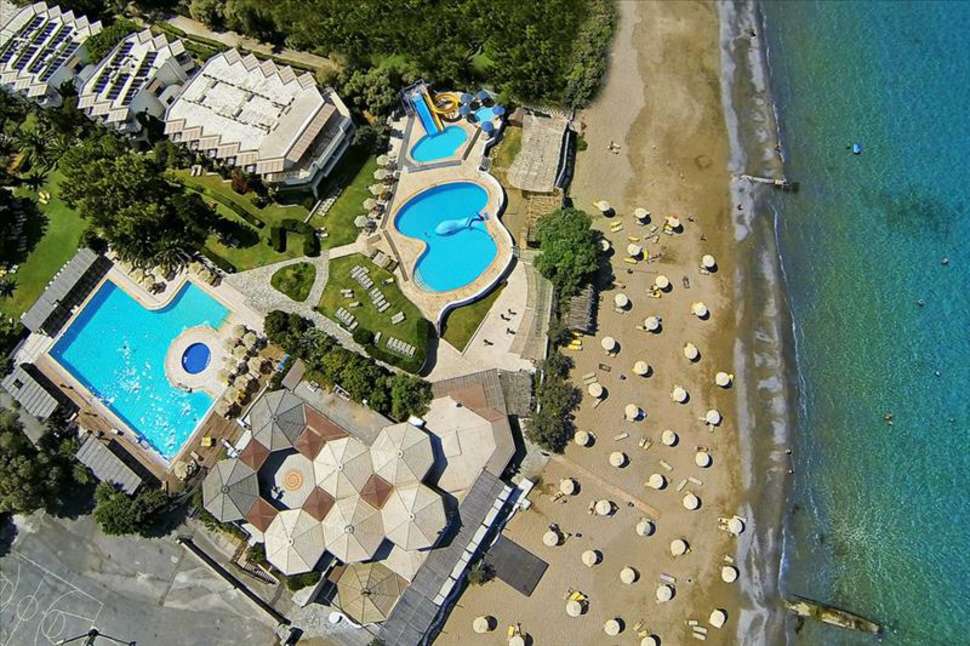 Ligging van Apollonia Beach Hotel in Agia Marina, Kreta