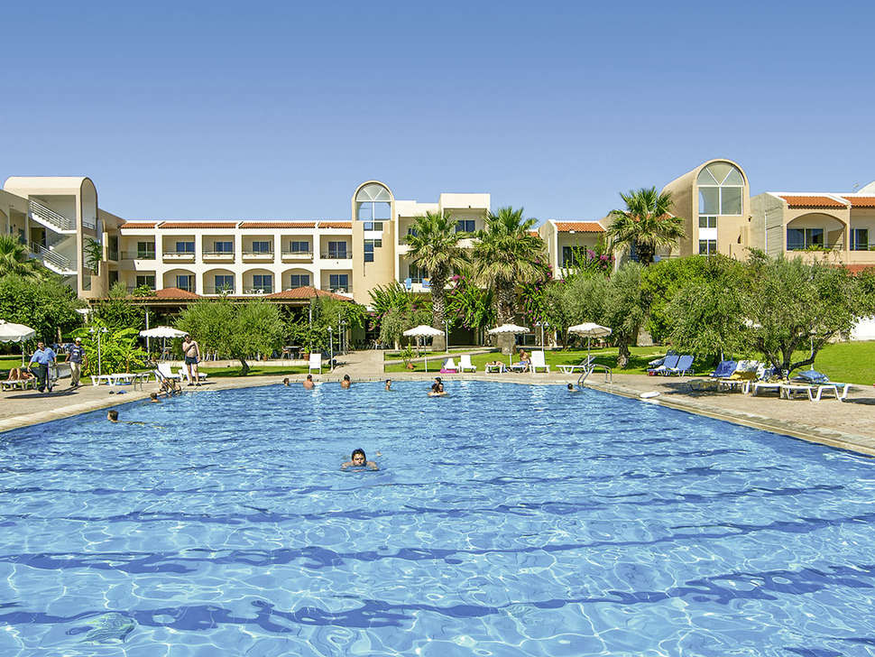 Zwembad van Marianne Palace in Kolymbia, Rhodos