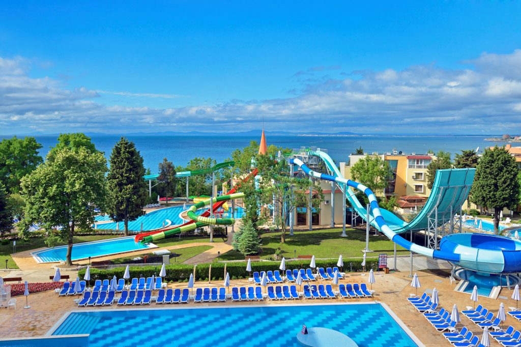 Waterpark van Sol Nessebar Mare Bay Hotel in Nessebar, Bulgarije