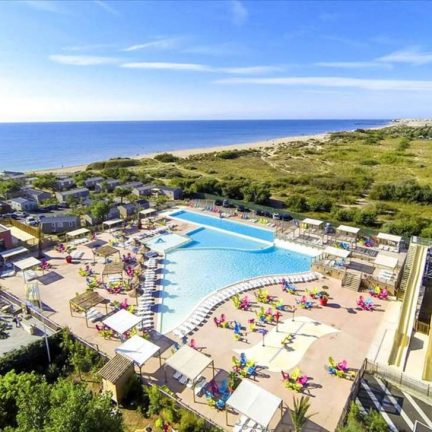 Camping les mediterranees beach garden in marseillan-plage, frankrijk