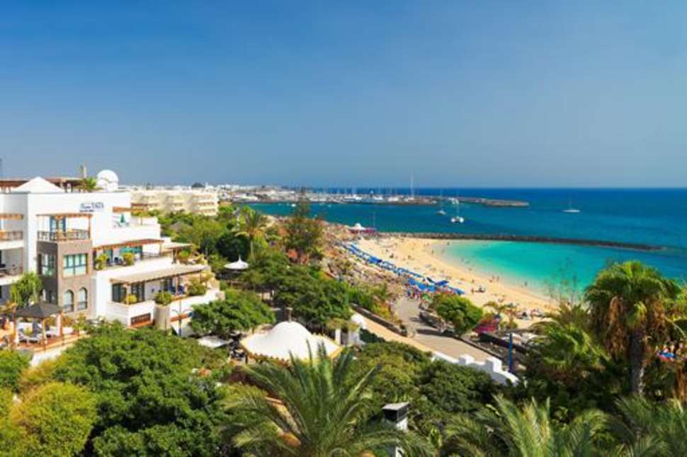 Strand van Princesa Yaiza Suite Hotel Resort in Playa Blanca, Lanzarote