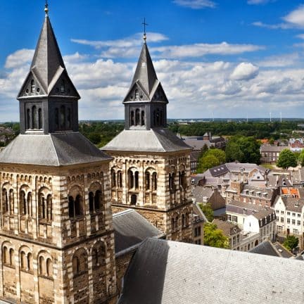 Uitzicht over maastricht in limburg