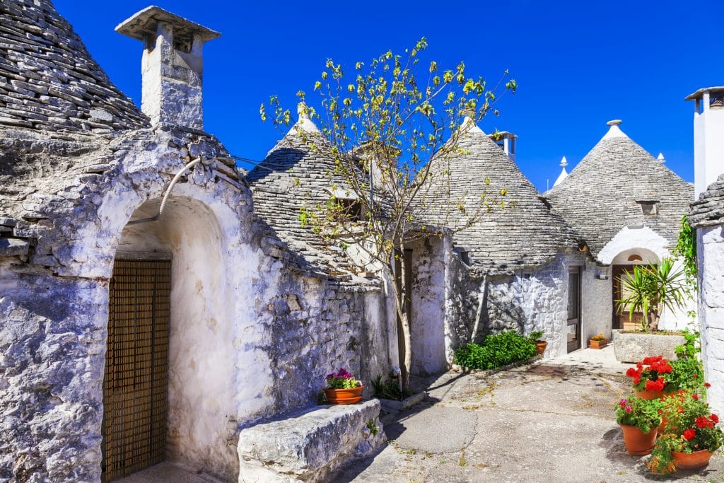 Authentieke Trulli huisjes in Alberdobella in Puglia, Italië