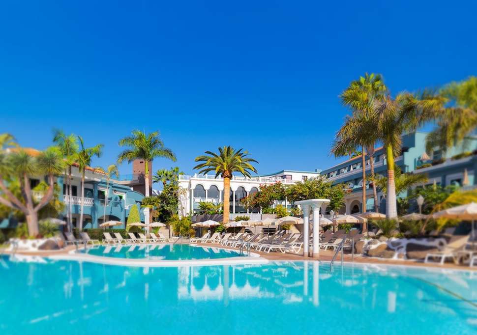 Tweede Zwembad Roca Nivaria Grand Hotel in Playa Paraiso, Tenerife