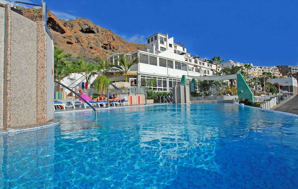 Zwembad van Appartementen CuraSol in Puerto Rico, Gran Canaria