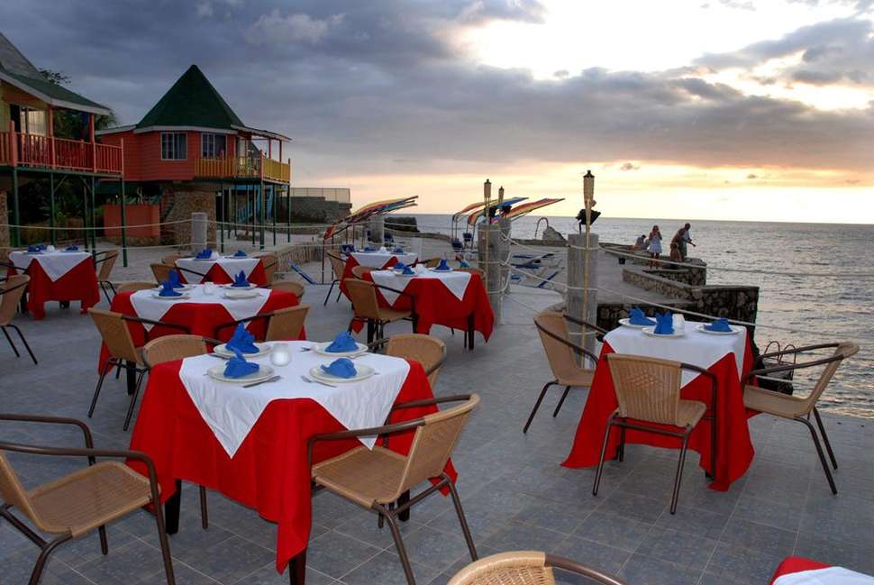 REstaurant van Samsara Cliffs hotel in Negril, Jamaica