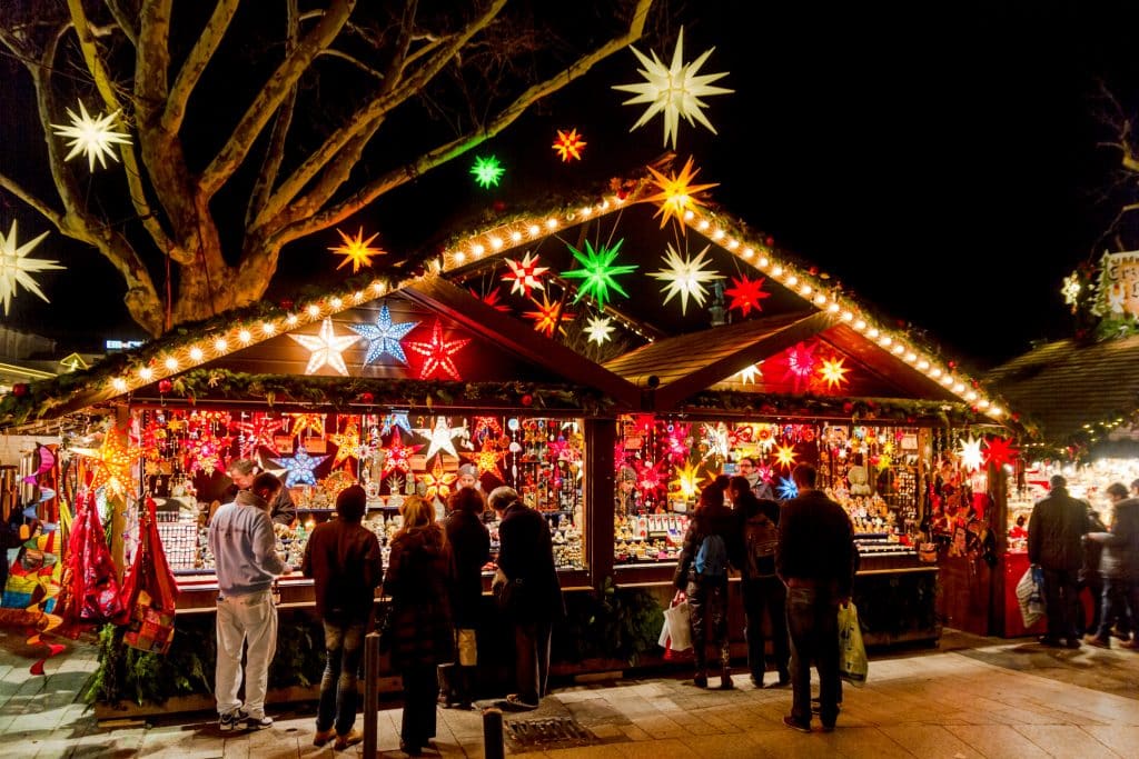Kerststalletje op de kerstmarkt van Munster in Duitsland