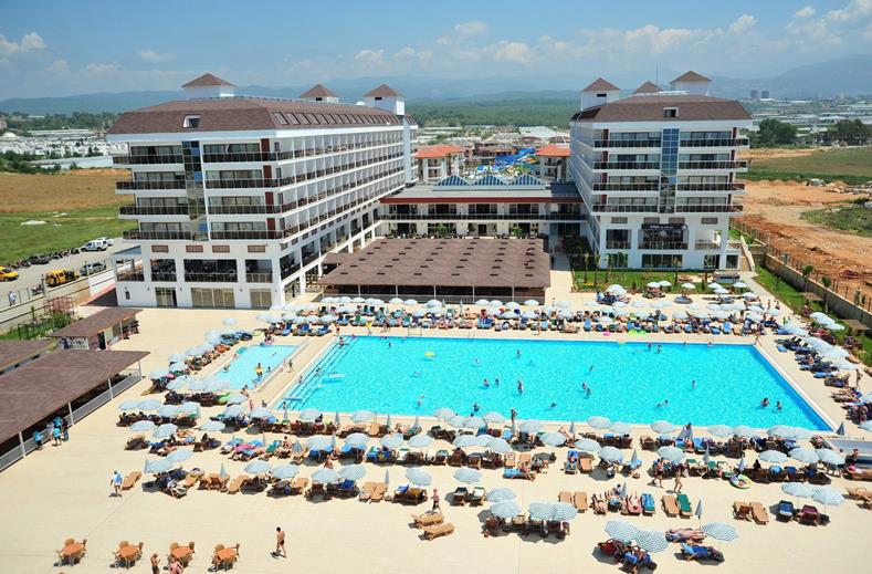 Zwembad van SPLASHWORLD Eftalia Aqua Resort en Spa in Alanya, Turkije