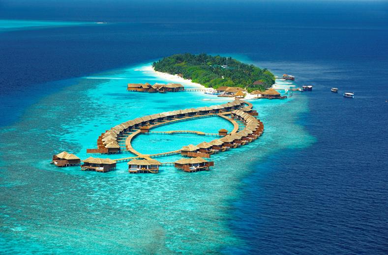 Lily Beach Resort en Spa in Zuid-Ari Atol, Malediven