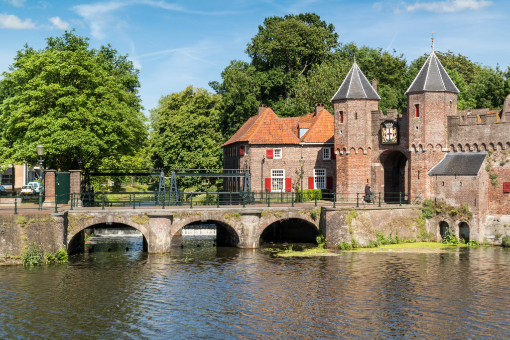 Oude stadspoort van Amersfoort in Utrecht, Nederland