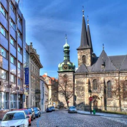 Luxury family bila labut in praag, praag, tsjechië