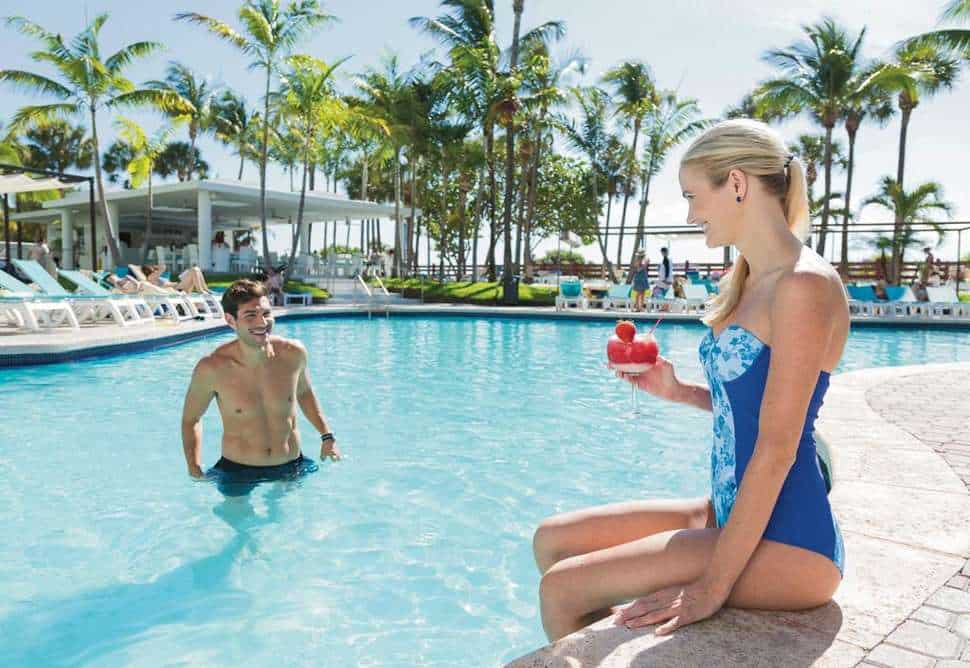 Zwembad van Riu Plaza Miami Beach in Miami Beach, Florida, Verenigde Staten