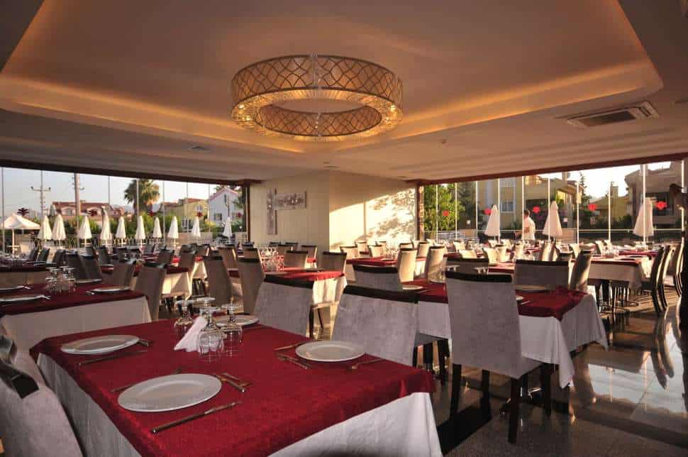 Restaurant van Pasa Beach Hotel in Marmaris, Lycische Kust, Turkije