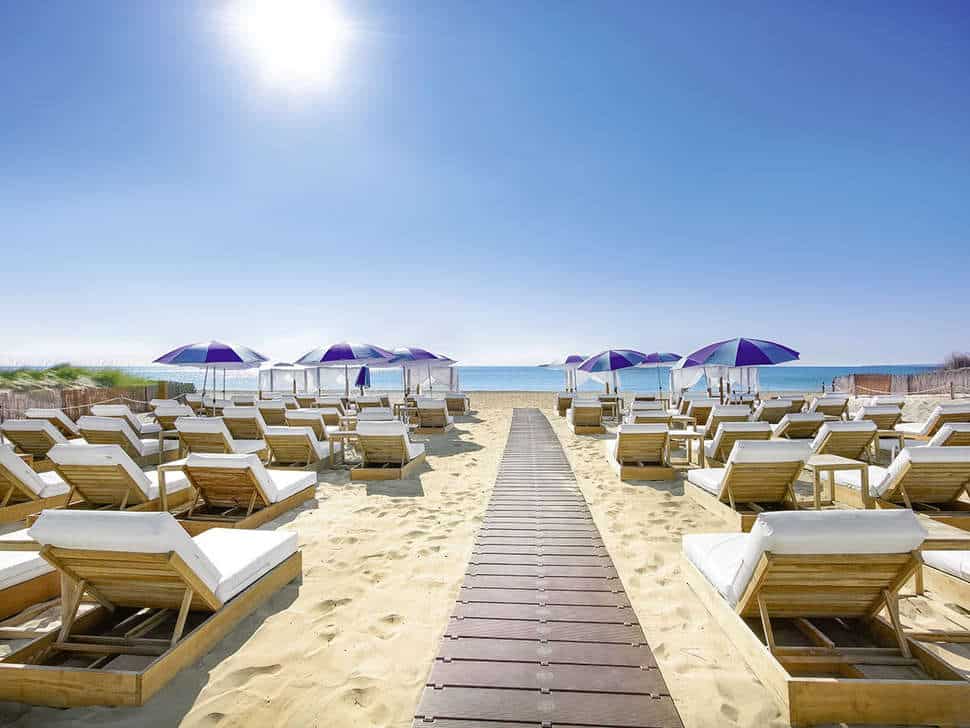Strand van Grand Palladium Palace Ibiza Resort & Spa in Playa d’en Bossa, Ibiza, Spanje
