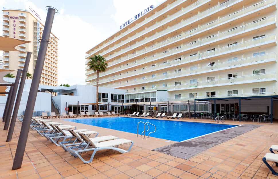 Zwembad van Hotel Helios Benidorm in Benidorm, Costa Blanca, Spanje