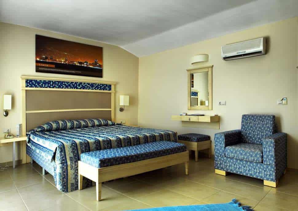Hotelkamer van Ephesia Holiday Beach Club in Kusadasi, Noord-Egeïsche Kust, Turkije