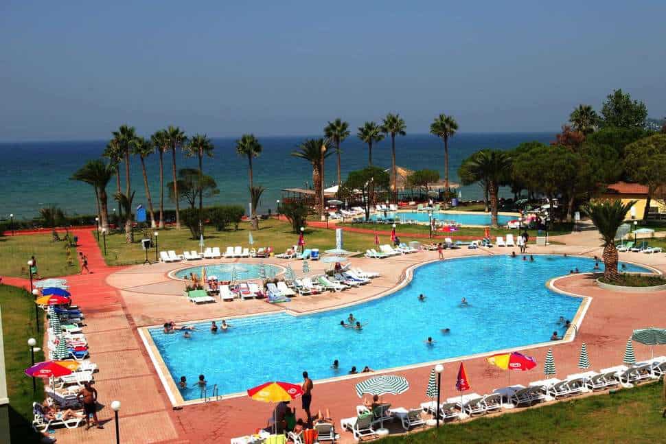Zwembad van Ephesia Holiday Beach Club in Kusadasi, Noord-Egeïsche Kust, Turkije