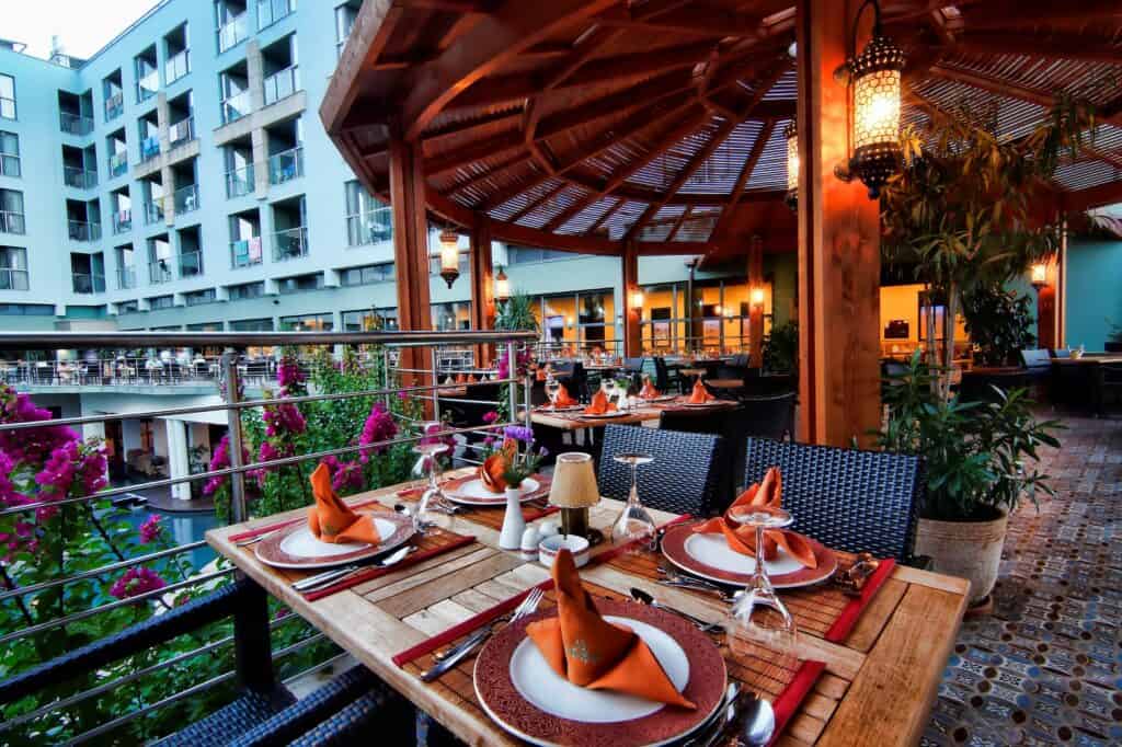 Restaurant van Limak Atlantis Deluxe Resort in Belek, Turkse Rivièra, Turkije