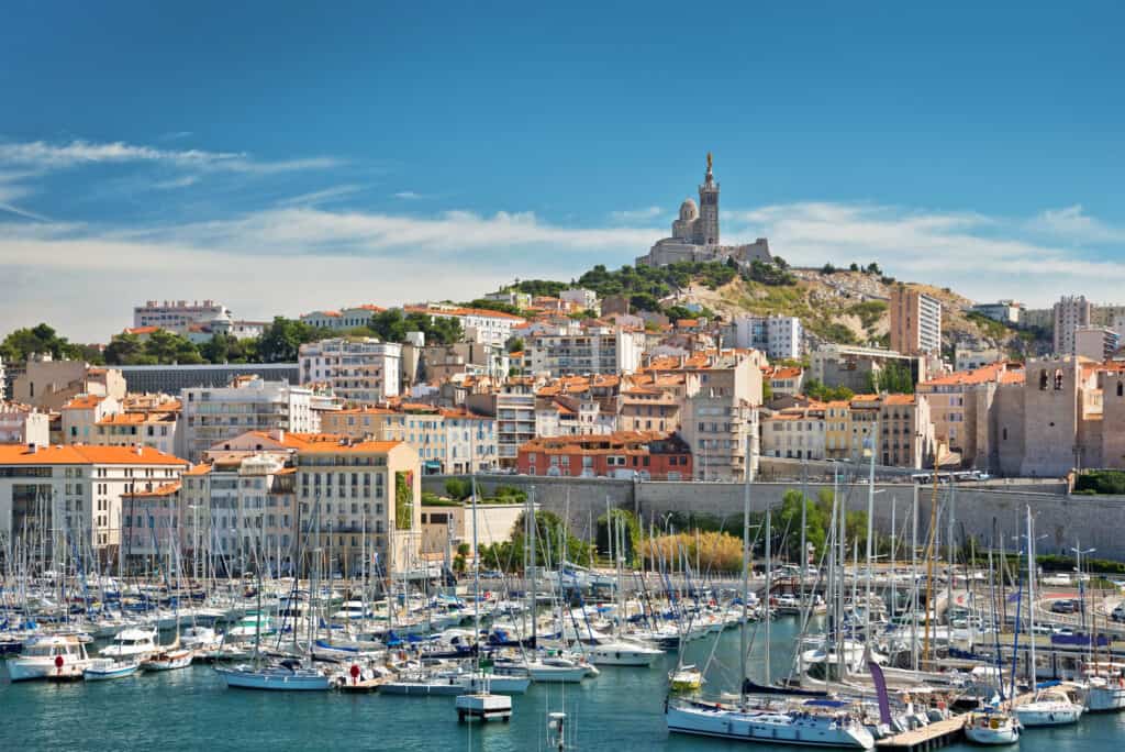 Uitzicht op de oude haven van Marseille, Frankrijk