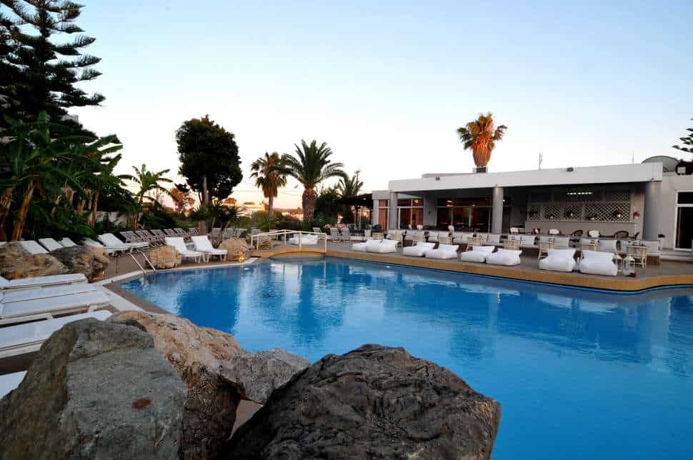 Zwembad van Palm Beach Hotel in Kos-Stad, Kos, Griekenland