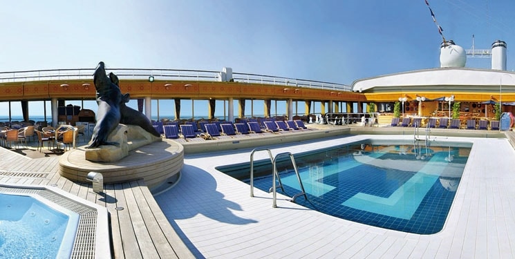 Zwembad van Cruiseschip Rotterdam