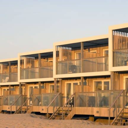 Roompot largo beach villas hoek van holland