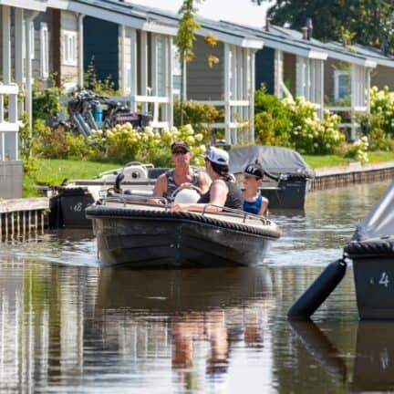 Roompot vakantiepark giethoorn